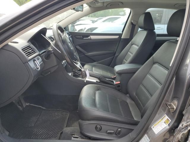 2012 Volkswagen Passat SE