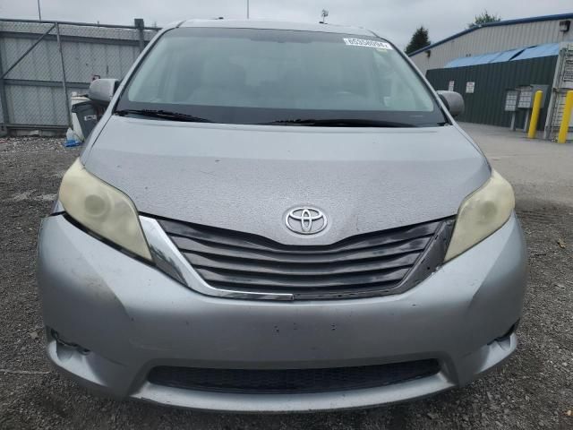 2011 Toyota Sienna XLE