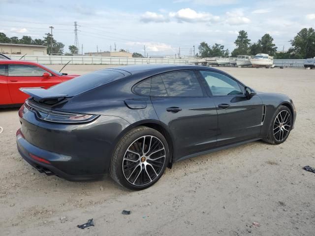 2022 Porsche Panamera Base