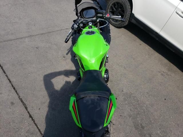 2024 Kawasaki EX650 P