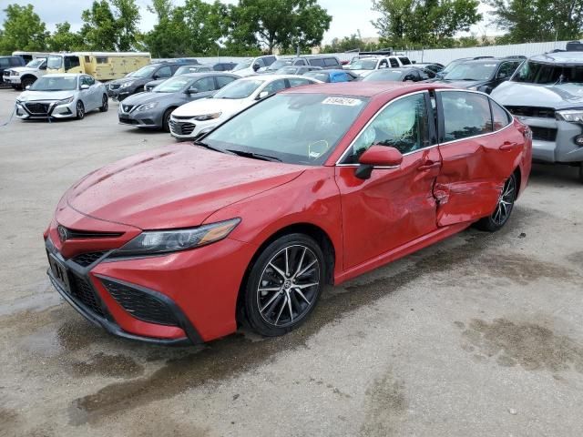 2022 Toyota Camry SE