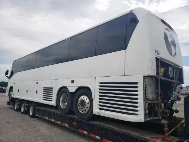 2007 Motor Coach Industries Transit Bus