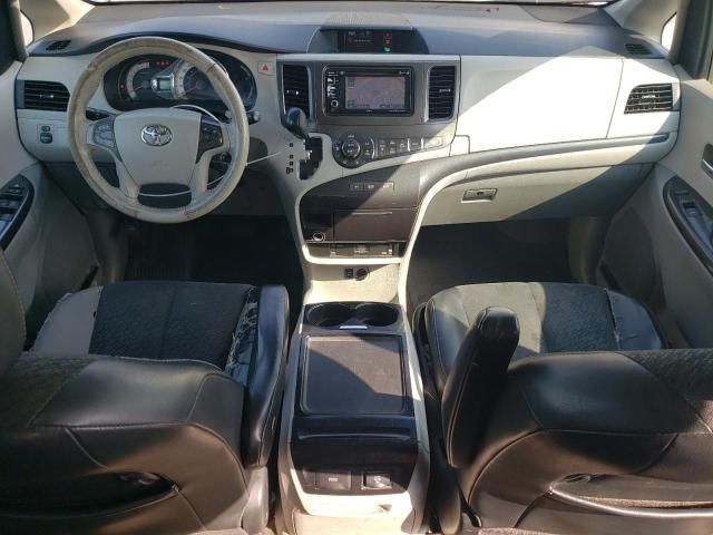 2013 Toyota Sienna Sport