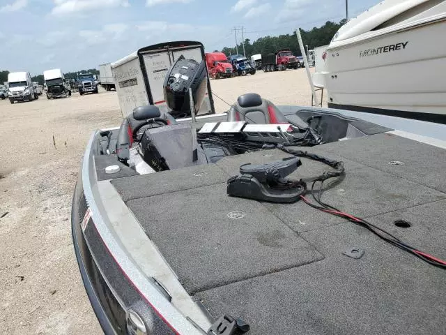 2019 Land Rover 2019 Landau Boat CO Bass Boat