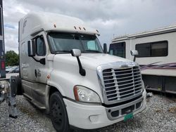 Salvage cars for sale from Copart Tifton, GA: 2017 Freightliner Cascadia 125