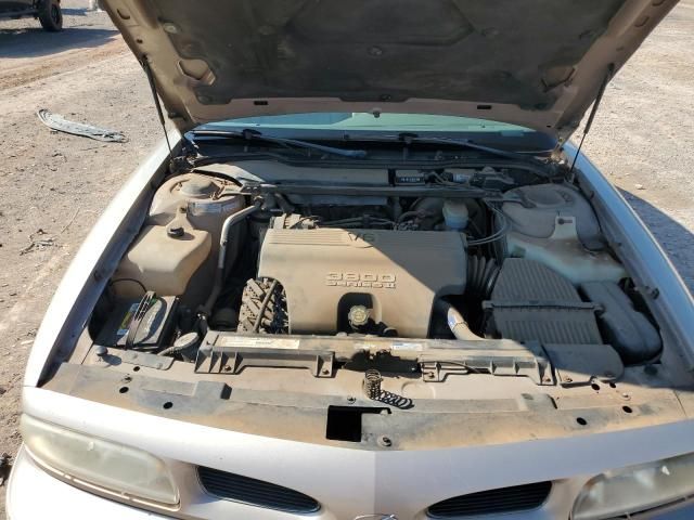 1999 Oldsmobile 88 Base