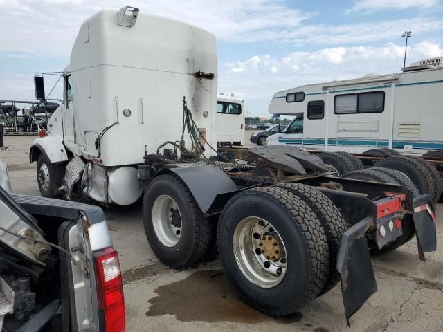 2007 Kenworth Construction T800