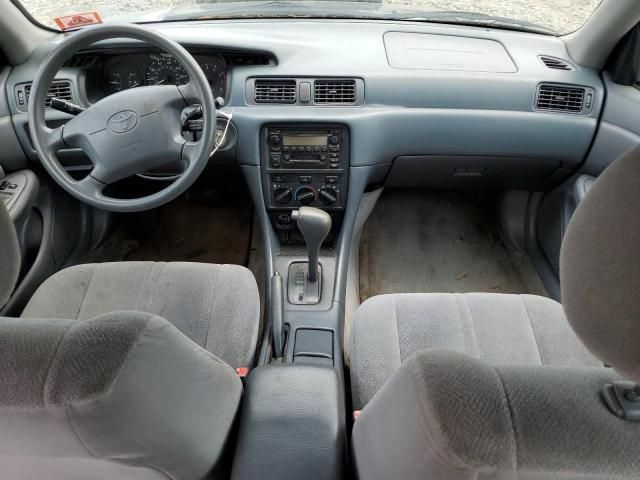 2000 Toyota Camry CE