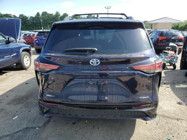 2021 Toyota Sienna XSE