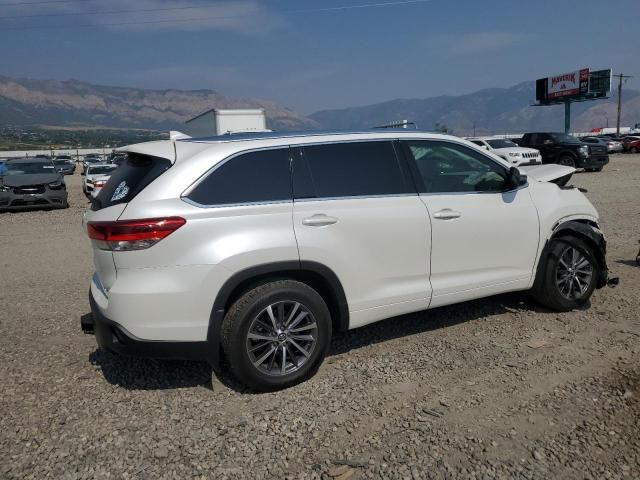 2018 Toyota Highlander SE