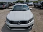 2017 Volkswagen Passat SE