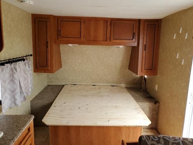 2011 Coachmen Camper