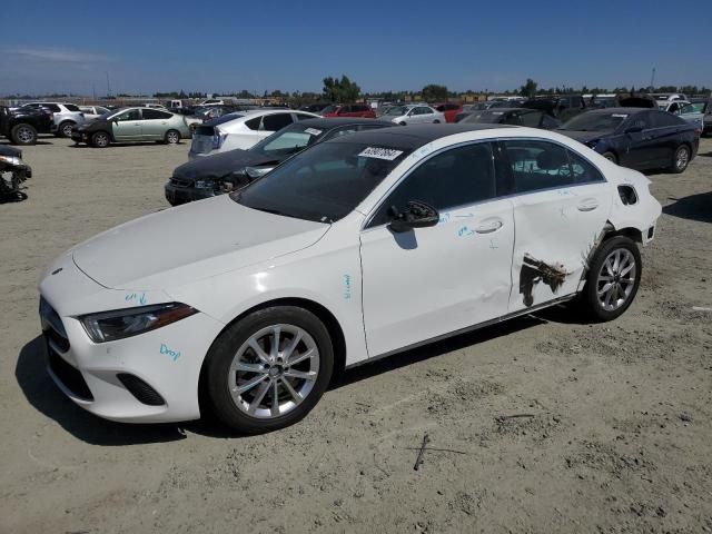 2019 Mercedes-Benz A 220