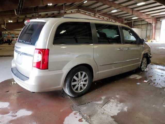 2012 Chrysler Town & Country Touring L