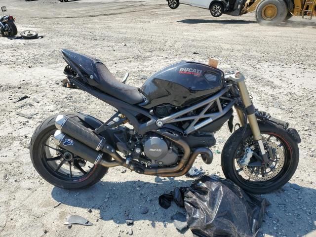 2012 Ducati Monster 1110