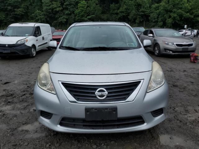 2013 Nissan Versa S