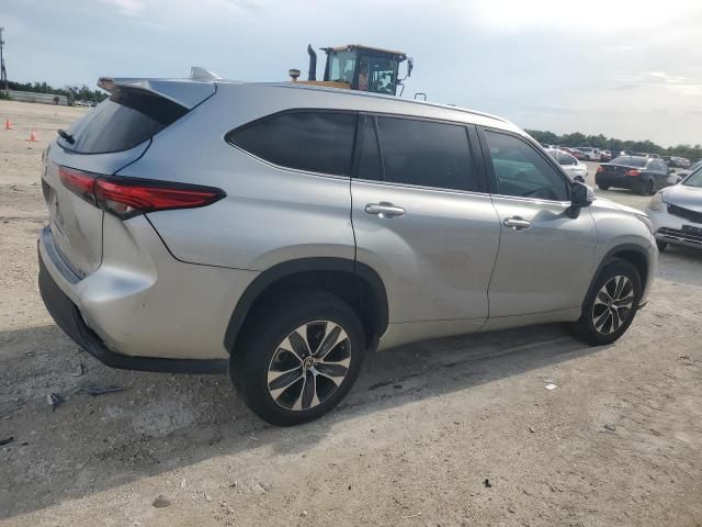 2021 Toyota Highlander XLE