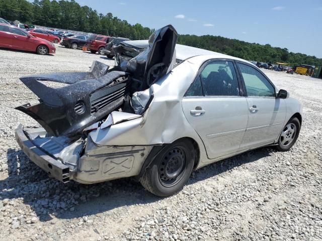 2004 Toyota Camry LE