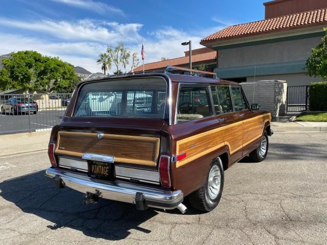 1984 Jeep Grand Wagoneer