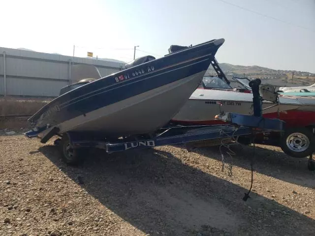 2006 Lund Boat