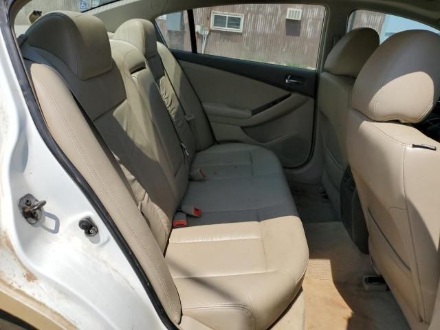 2010 Nissan Altima Base