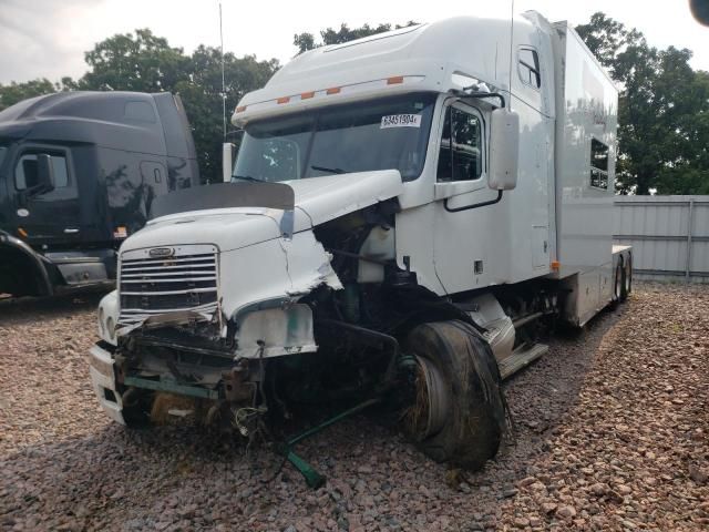 1997 Freightliner Conventional FLC112