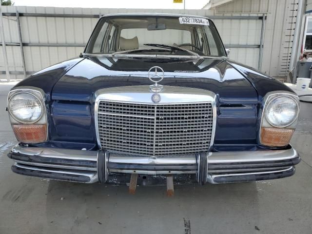 1972 Mercedes-Benz 250