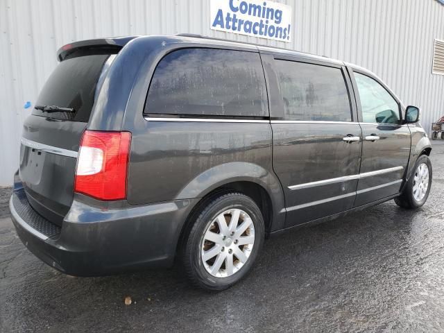 2012 Chrysler Town & Country Touring L