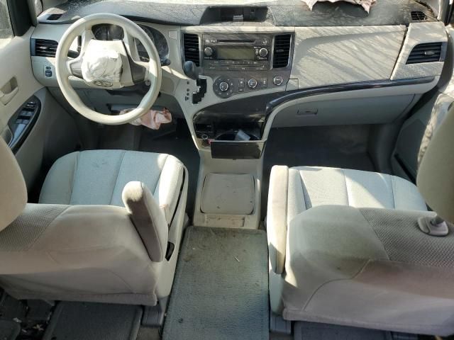 2012 Toyota Sienna