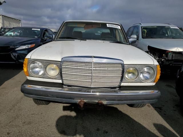 1983 Mercedes-Benz 300 DT