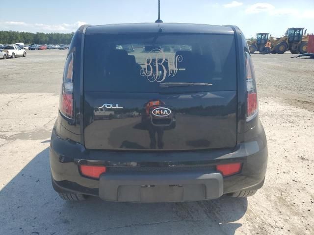 2011 KIA Soul +