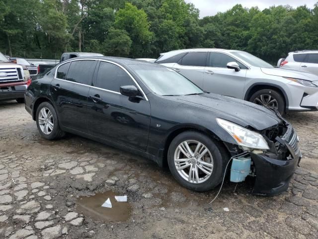 2015 Infiniti Q40