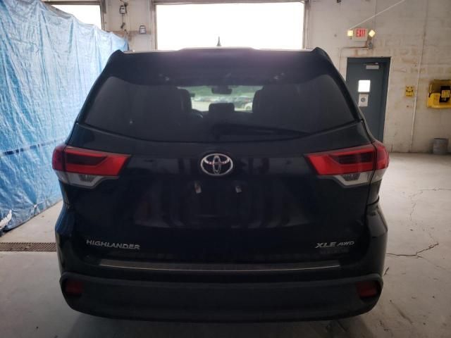 2018 Toyota Highlander SE