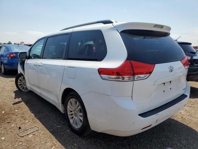 2012 Toyota Sienna XLE