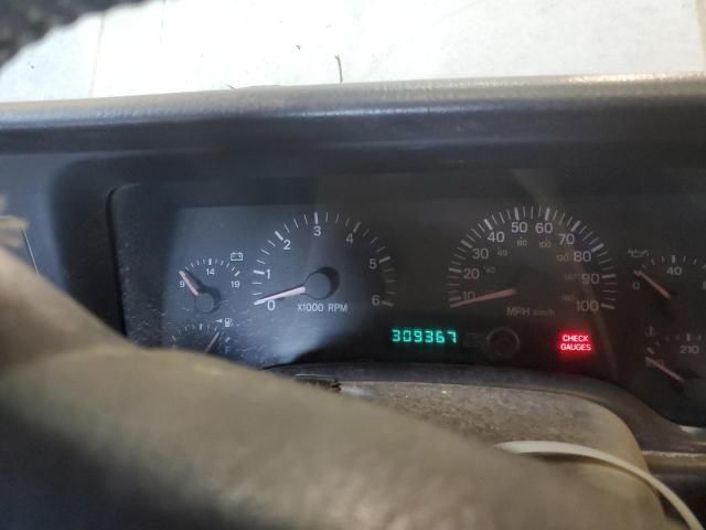 2000 Jeep Cherokee SE