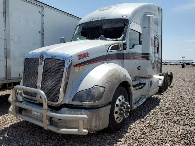 2014 Kenworth Construction T680