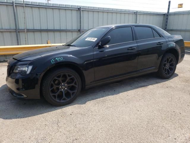 2019 Chrysler 300 Touring