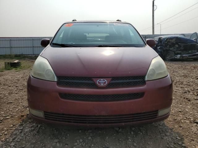 2005 Toyota Sienna XLE