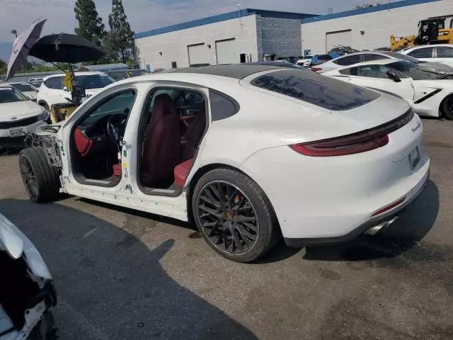 2020 Porsche Panamera 4S