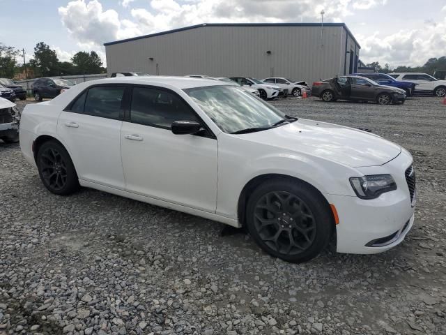 2019 Chrysler 300 Touring