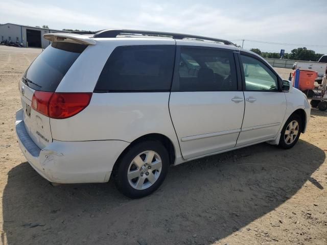 2006 Toyota Sienna XLE