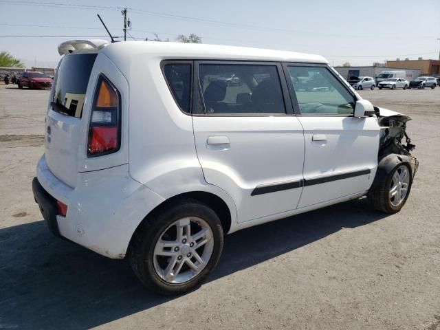 2010 KIA Soul +