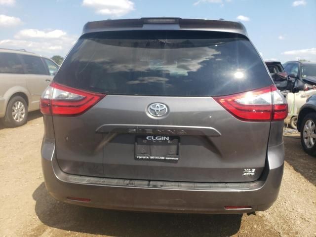 2020 Toyota Sienna XLE