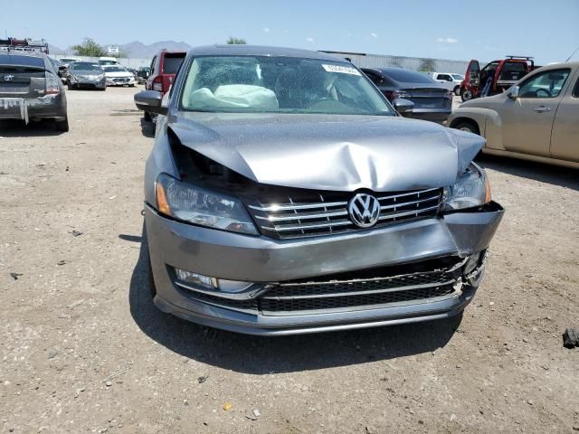 2015 Volkswagen Passat SEL