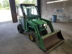 2004 John Deere 220R