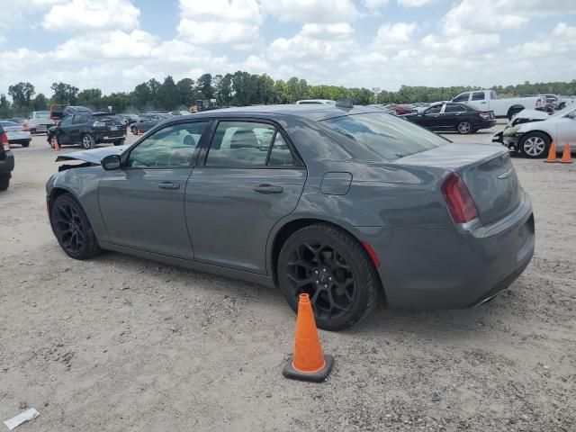 2019 Chrysler 300 Touring