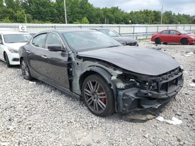 2017 Maserati Ghibli Luxury