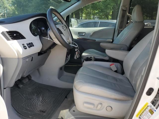 2012 Toyota Sienna XLE