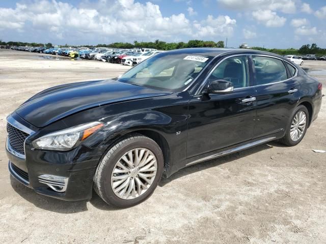 2015 Infiniti Q70 3.7