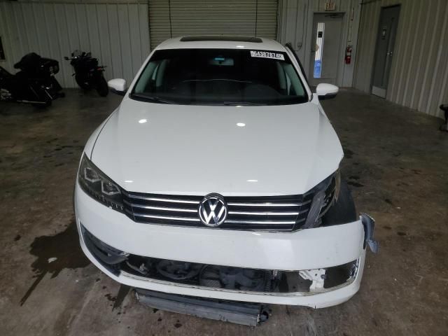 2015 Volkswagen Passat SE